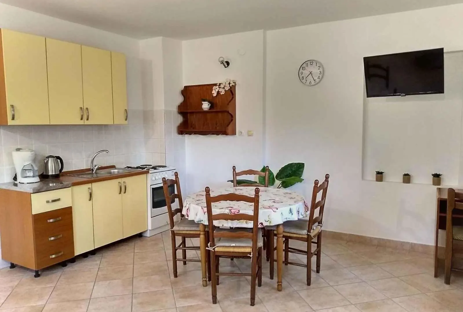Apartments In Baska - Insel Krk 42192  באסקה